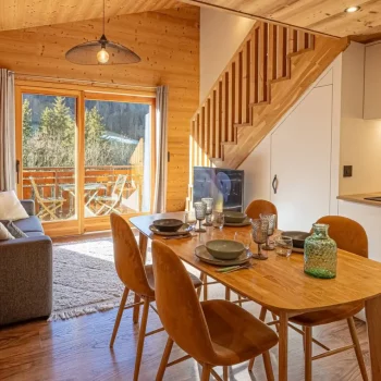 172434-443890-twTx4tAAhJotvTRxIu--UdQjWvGJb1d5eZ5yXBZ5CVw0-68f2bddd3e8d4